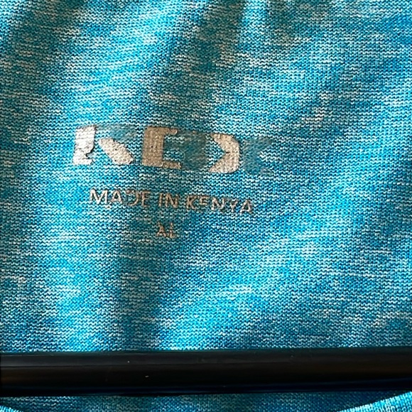 XL Blue Top with RBX Design in grey, EUC - Picture 7 of 8